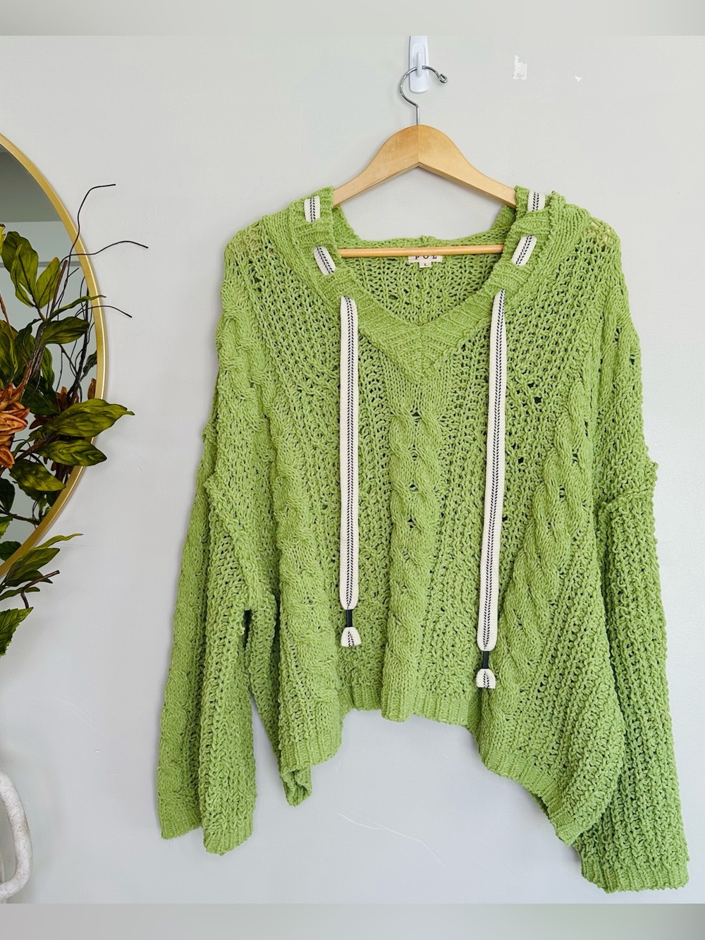 POL Women's Cable Knit  Green Sweater Hoodie Sz L